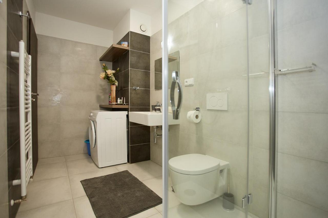 Apartmany Rezidence Klostermann & Javor เชเลซนารูดา ภายนอก รูปภาพ